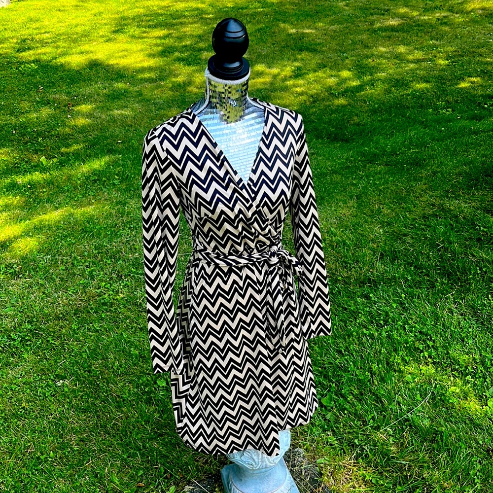Chevron Long Sleeve Midi Wrap Dress